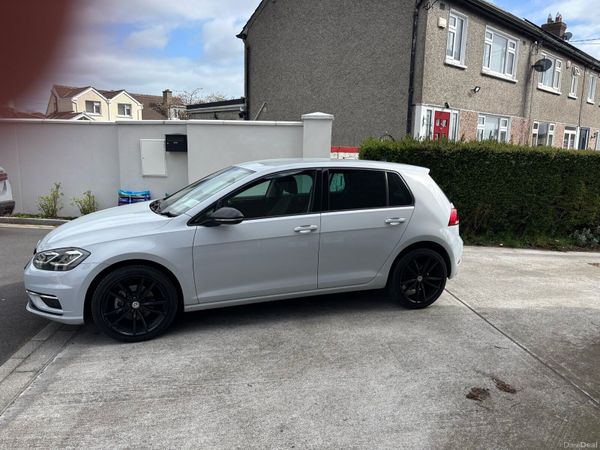 Volkswagen Golf Hatchback, Petrol, 2017, White