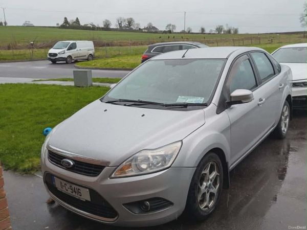 Ford Focus Saloon, Diesel, 2011, Silver