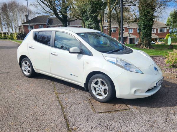 Nissan Leaf Hatchback, Electric, 2015, White