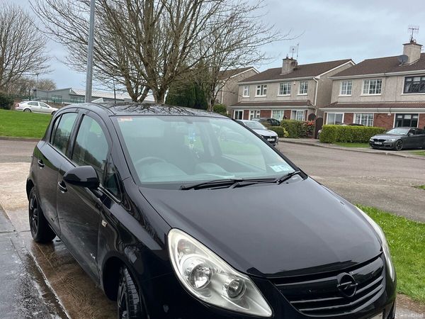 Opel Corsa Hatchback, Petrol, 2010, Black