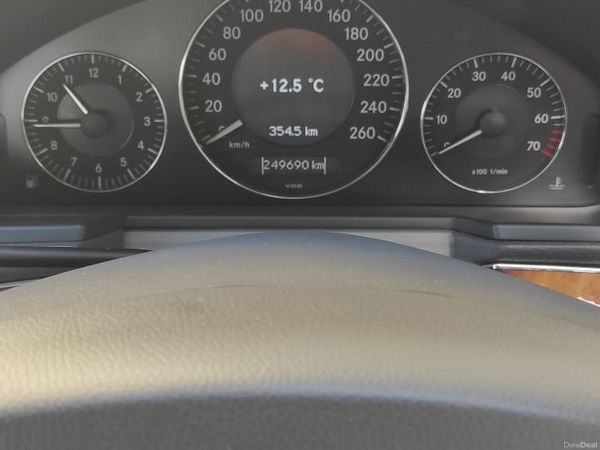 Mercedes-Benz E-Class Saloon, Petrol, 2005, Blue