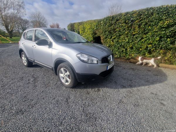 Nissan Qashqai Hatchback, Diesel, 2012, Silver