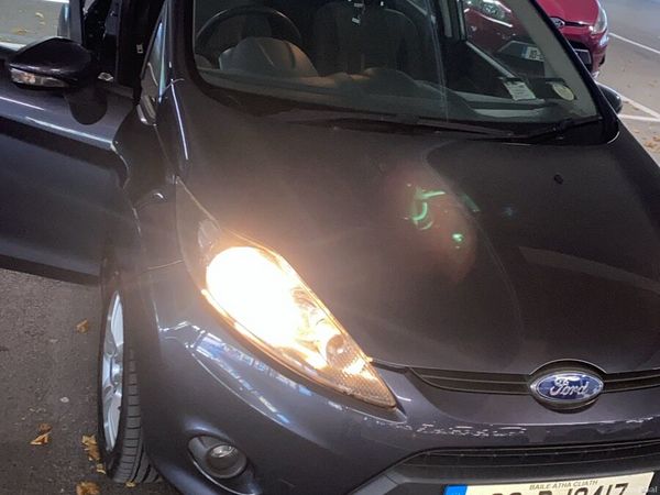 Ford Fiesta Hatchback, Petrol, 2009, Grey