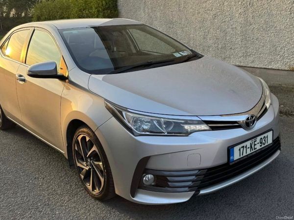Toyota Corolla Saloon, Diesel, 2017, Grey