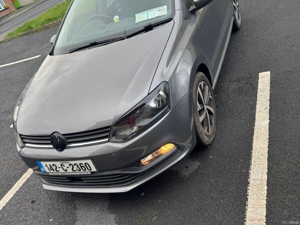 Volkswagen Polo Hatchback, Petrol, 2014, Grey