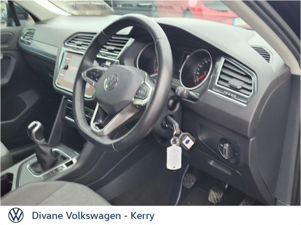Volkswagen Tiguan SUV, Diesel, 2021, Black
