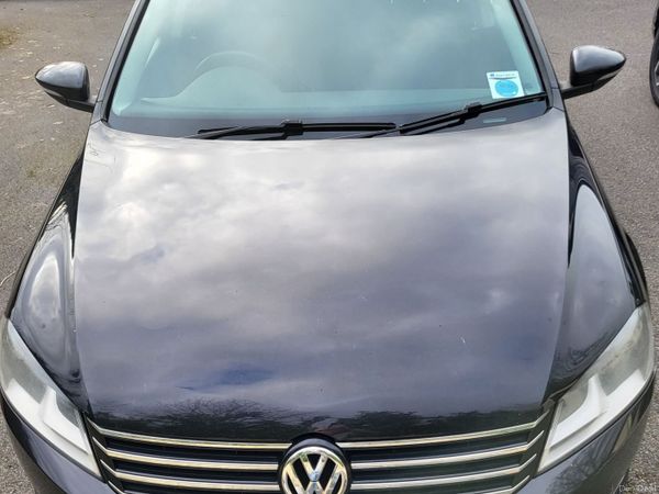 Volkswagen Passat Saloon, Diesel, 2012, Black