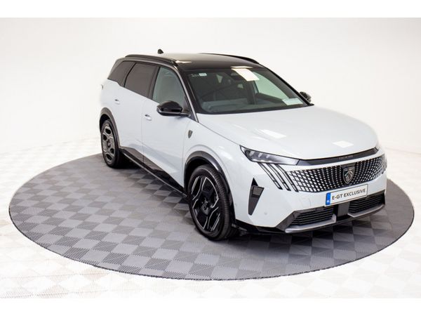 Peugeot 5008 SUV, Electric, 2026, White