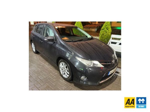 Toyota Auris Hatchback, Diesel, 2014, Black