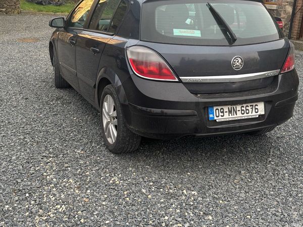 Vauxhall Astra Hatchback, Diesel, 2009, Blue