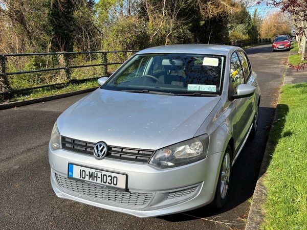 Volkswagen Polo Hatchback, Petrol, 2010, Silver