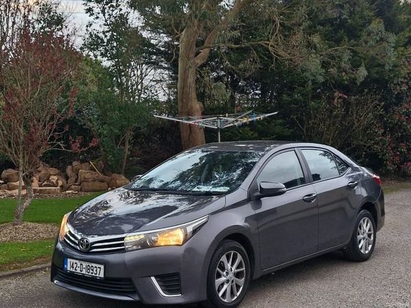 Toyota Corolla Saloon, Diesel, 2014, Grey