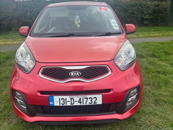 Kia Picanto Hatchback, Petrol, 2013, Red