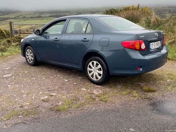 Toyota Corolla Saloon, Petrol, 2007, Blue