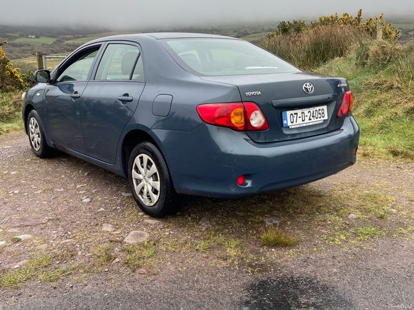 Toyota Corolla Saloon, Petrol, 2007, Blue