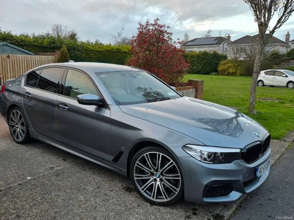 BMW 5-Series Saloon, Petrol Plug-in Hybrid, 2018, Blue