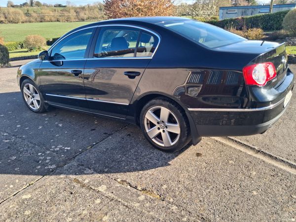 Volkswagen Passat Saloon, Diesel, 2010, Black