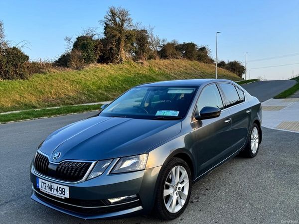 Skoda Octavia Saloon, Diesel, 2017, Grey