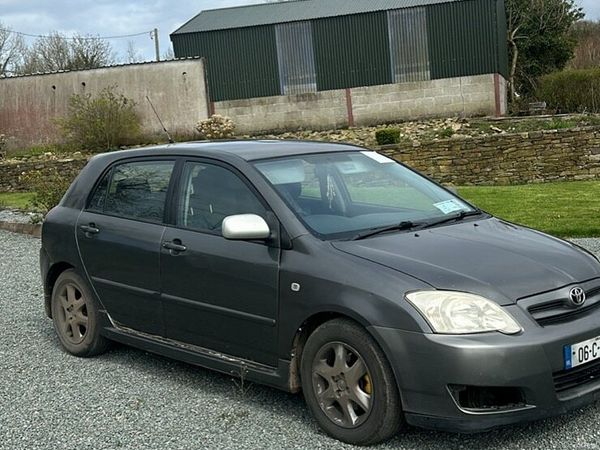 Toyota Corolla Hatchback, Diesel, 2006, Grey