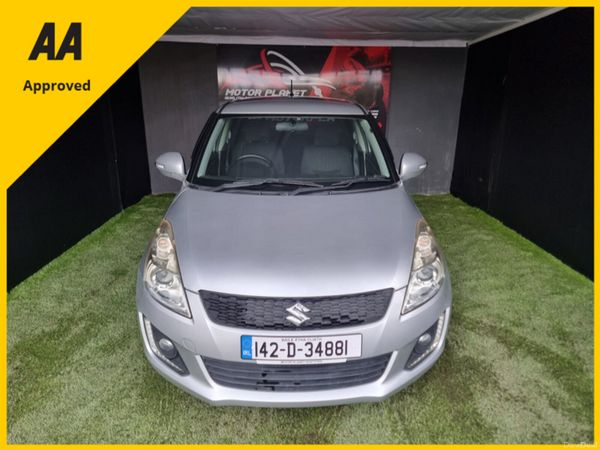 Suzuki Swift Hatchback, Petrol, 2014, Silver