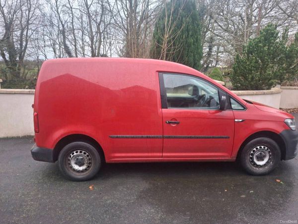 Volkswagen Caddy MPV, Diesel, 2016, Red