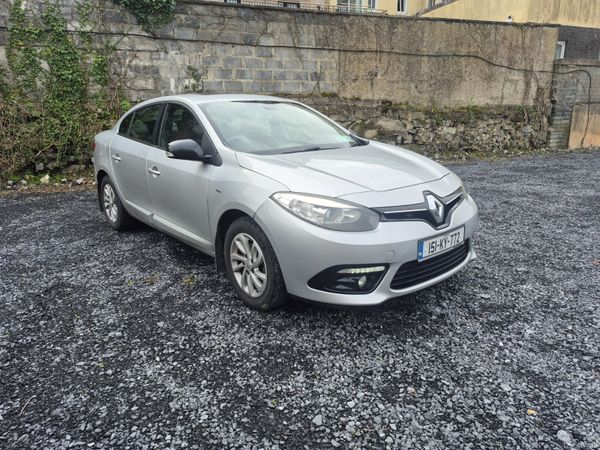 Renault Fluence Saloon, Diesel, 2015, Silver
