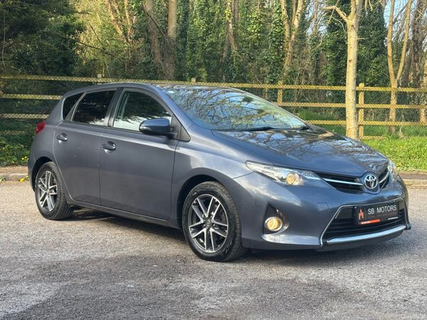 Toyota Auris Hatchback, Diesel, 2014, Blue