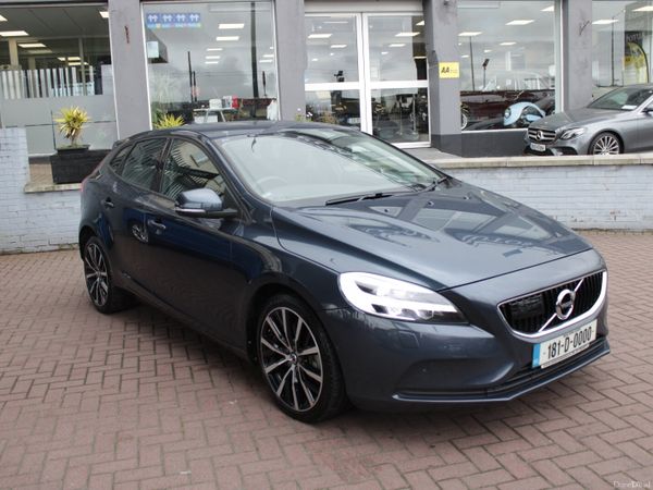 Volvo V40 Hatchback, Diesel, 2018, Blue