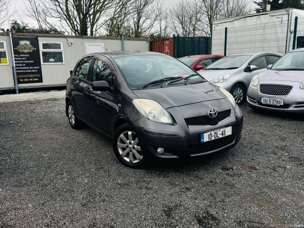 Toyota Yaris Hatchback, Petrol, 2010, Grey
