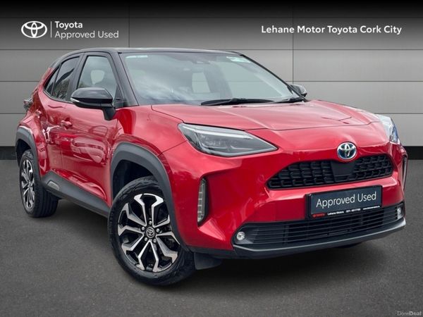Toyota Yaris Cross Hatchback, Petrol Hybrid, 2023, Red
