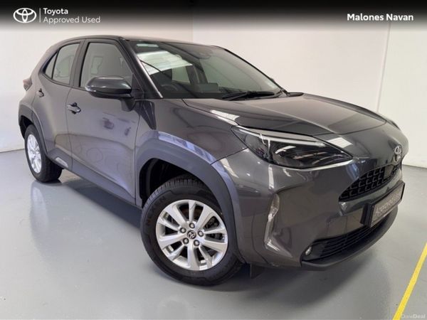 Toyota Yaris Cross Hatchback, Petrol Hybrid, 2023, Grey