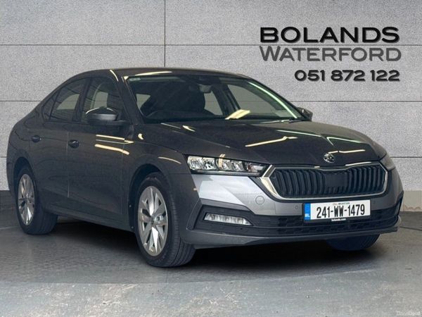 Skoda Octavia Saloon, Petrol, 2024, Grey