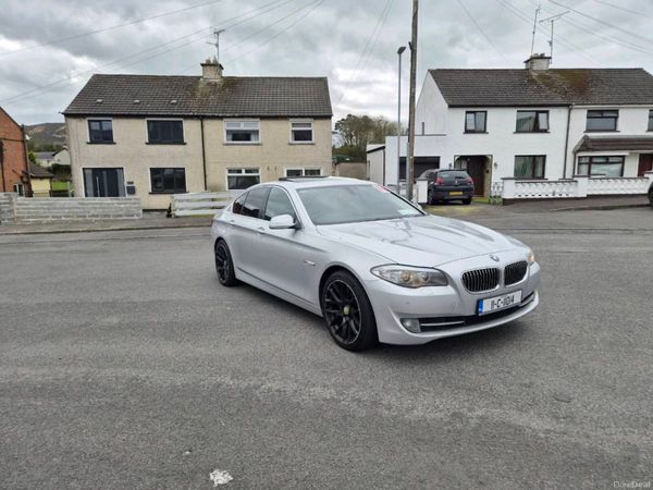 BMW 5-Series Saloon, Diesel, 2011, Silver