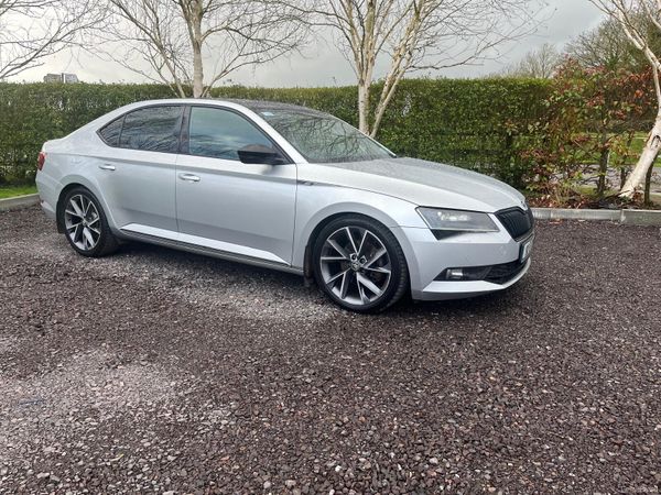 Skoda Superb Saloon, Diesel, 2019, Grey