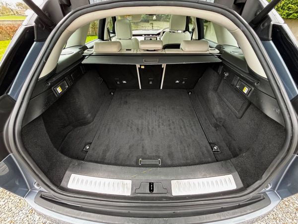 Land Rover Range Rover Velar SUV, Petrol, 2017, Blue