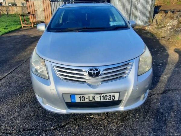 Toyota Avensis Estate, Diesel, 2010, Silver