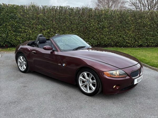 BMW Z4 Convertible, Petrol, 2004, Purple