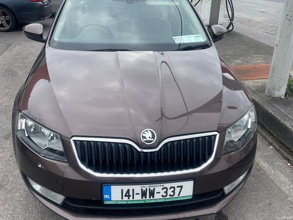 Skoda Octavia Estate, Diesel, 2014, Brown