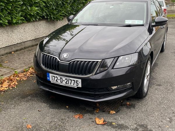 Skoda Octavia Saloon, Diesel, 2017, Black