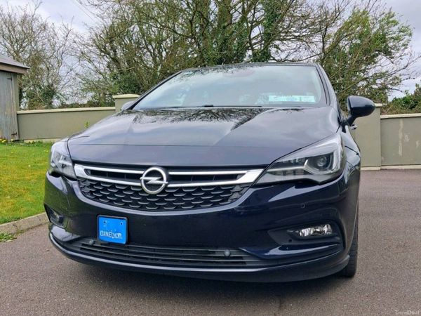 Opel Astra Hatchback, Petrol, 2019, Blue