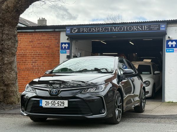 Toyota Corolla Saloon, Petrol Hybrid, 2021, Black