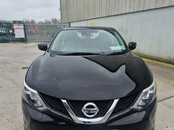 Nissan Qashqai Hatchback, Diesel, 2015, Black