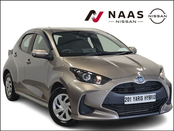 Toyota Yaris Hatchback, Petrol Hybrid, 2020, Silver