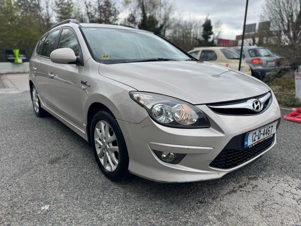 Hyundai i30 Estate, Diesel, 2012, Silver
