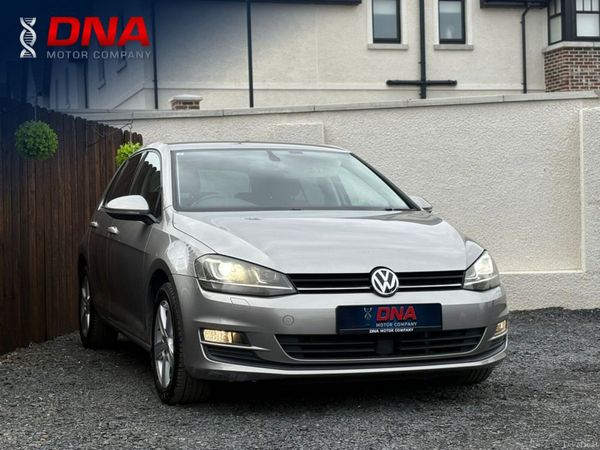 Volkswagen Golf Hatchback, Petrol, 2015, Silver