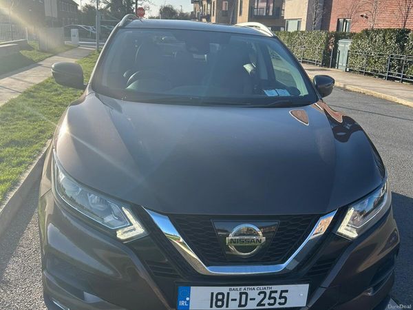 Nissan Qashqai MPV, Petrol, 2018, Brown
