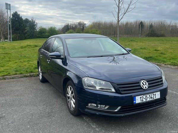 Volkswagen Passat Saloon, Diesel, 2012, Blue