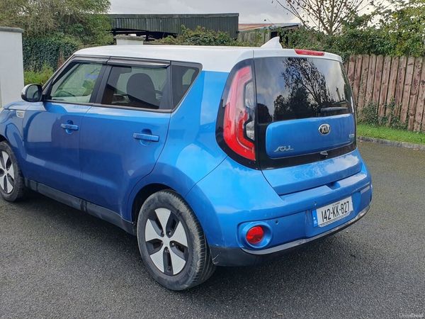 Kia Soul Hatchback, Electric, 2014, Blue