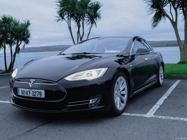 Tesla Model S Hatchback, Electric, 2014, Black