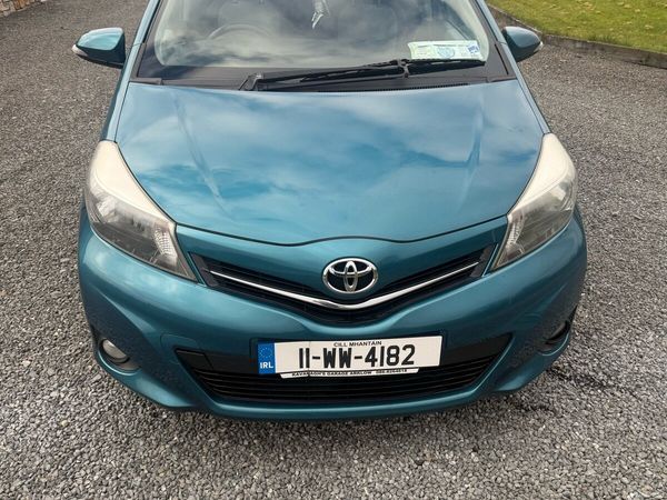 Toyota Yaris Hatchback, Petrol, 2011, Green